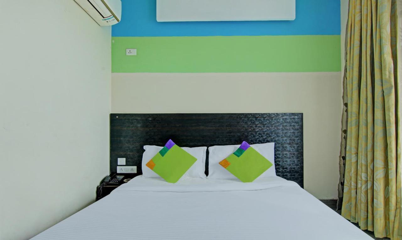 Itsy Hotels Nyra Гургаон Экстерьер фото
